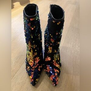 Sequence holographic high heel boots